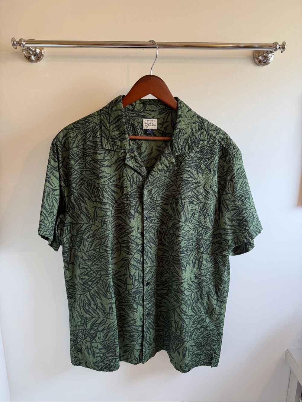 J. Crew Green Leaf-Print Short Sleeve Button-Down Shirt